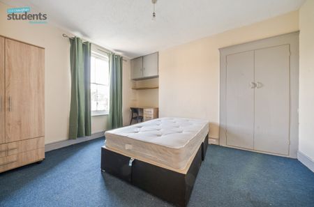 6 bedroom terraced house to rent - Photo 3