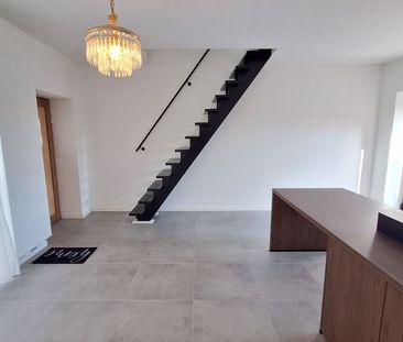 Instapklare rijwoning met 2 slaapkamers, terras met tuinperkje en k... - Photo 1