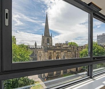 Fantastic studio in the City Centre - Photo 4