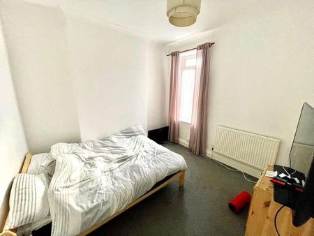 Station Street, Barry, CF63 - Photo 5