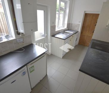3 bedroom terraced house to rent - Photo 4