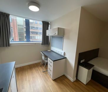Studio Flat, Bath Street, G2 - Photo 3