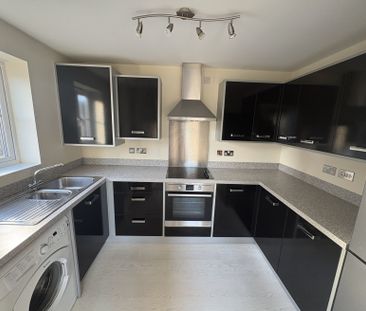 2 bedroom apartment to rent - Photo 4