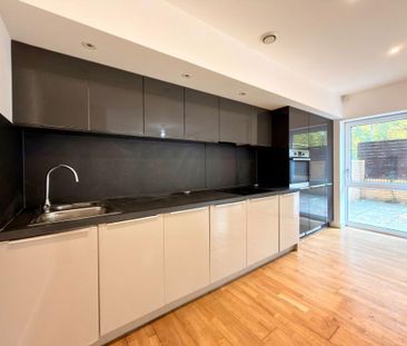 2 Bed Flat, Falcondale Court, NW10 - Photo 1