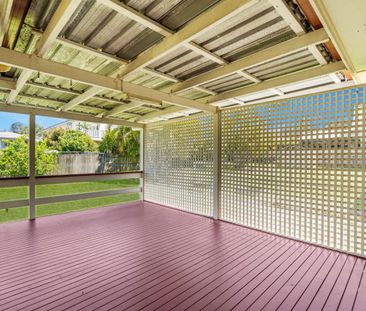 Charming 3-Bedroom Home in Mitchelton - Photo 5