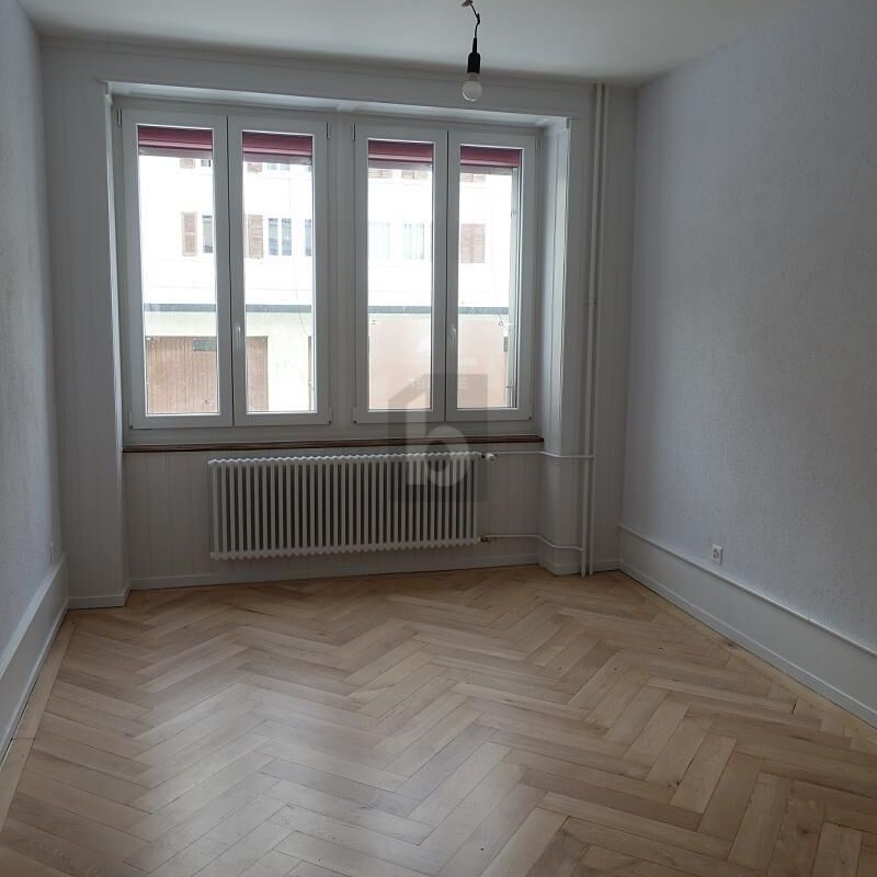 DANS UN QUARTIER TRANQUILLE PROCHE DU CENTRE - Photo 1