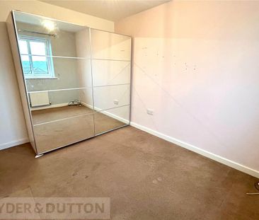 4 bedroom end of terrace house to rent - Photo 6