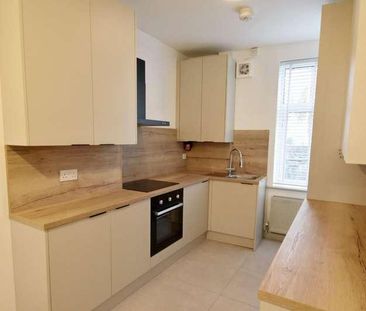 Market Street, Tottington, BL8 - Photo 4