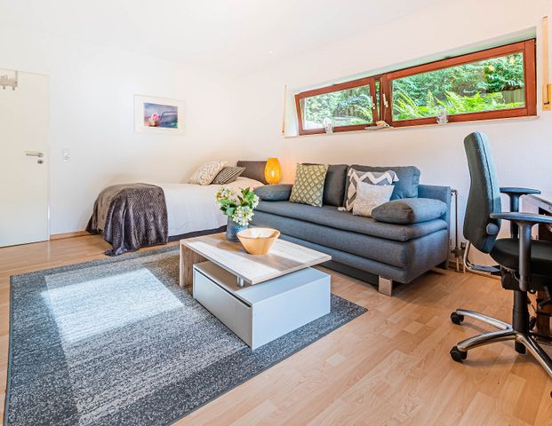 City-Residence: Moderne und helle Einlieger-Wohnung in Villenlage von Kelkheim - Foto 1