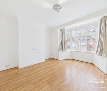 Fairfields Close, Kingsbury, London, Middlesex, NW9 - Photo 4