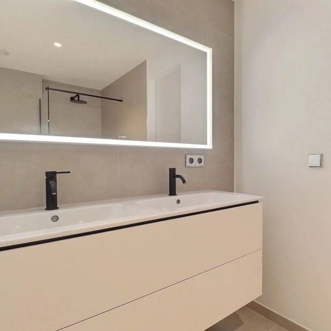 Appartement te huur - Foto 1