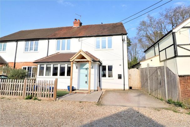 3 bedroom semi-detached house to rent - Photo 1