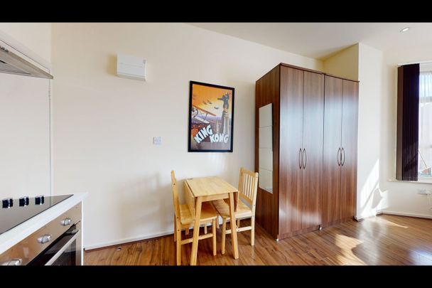 Studio Flat, Willesden Green, NW2 - Photo 1