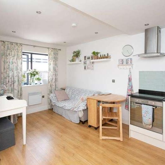 Swan Court, Waterhouse Street, Hp, Hemel Hempstead, HP1 - Photo 1