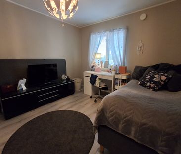 Hullsjögatan 16 - Photo 1