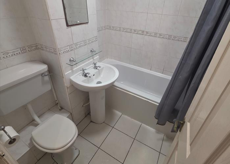 2 bedroom flat to rent - Photo 5