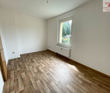 Schicke 2-Raum-Wohnung nahe Berufsakademie in Breitenbrunn - Einbau... - Photo 3
