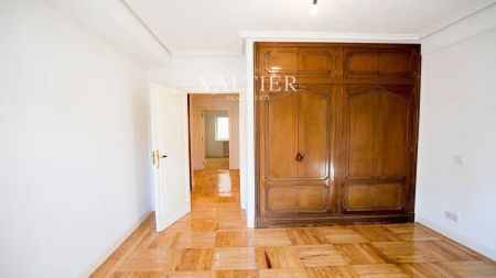 Piso de alquiler en De Guzmán el Bueno, Gaztambide - Photo 2