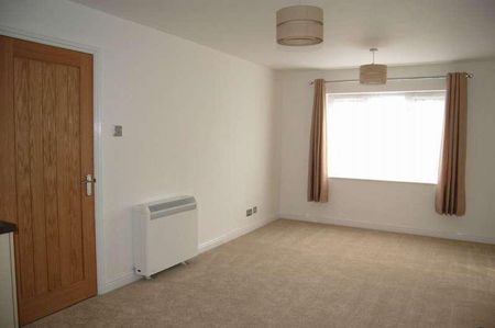 Corinthian Court Alcester, B49 - Photo 2