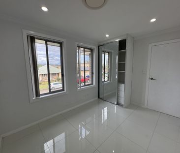Stunning 3-Bedroom Family Home in Lidcombe!! - Photo 2