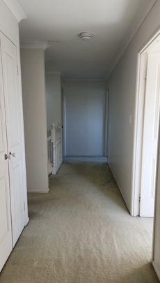 29 Lake Eyre Crescent, Parkinson QLD 4115 - House For Rent | Domain - Photo 1