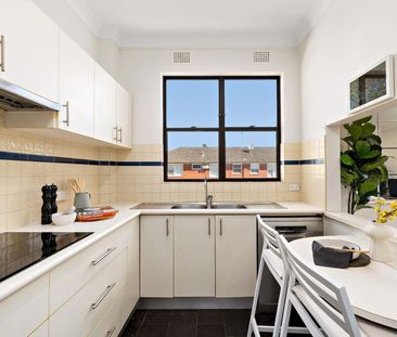 Private and Leafy Retreat Offering Effortless Coastal Living - Photo 5