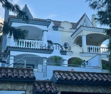 Alquiler de casa o chalet independiente en Calle Camelia - Photo 4