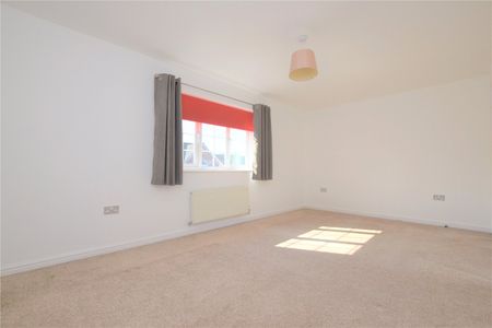 30, Castle Lodge Gardens, Rothwell, Leeds, West Yorkshire, LS26 0ZL - Photo 4