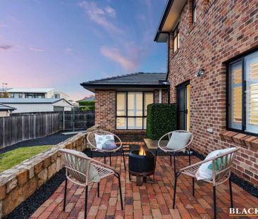Beautiful Family home set in the popular family suburb of Casey - Photo 2