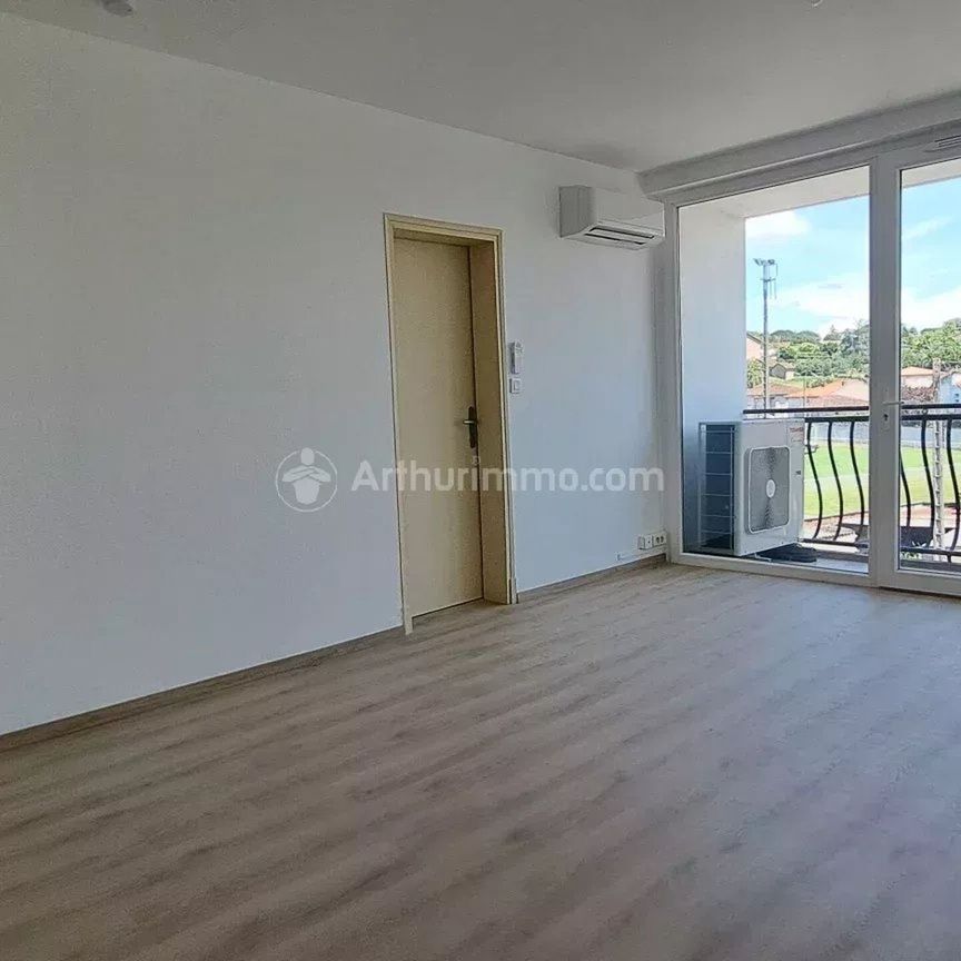 Location Appartement 4 pièces 69 m2 à Carmaux - Photo 1