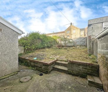 Treharne Road, MAESTEG - Photo 4