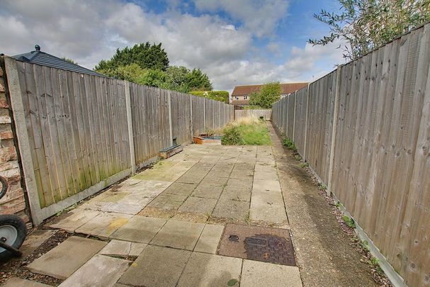 2 bedroom terraced house to rent - Photo 1