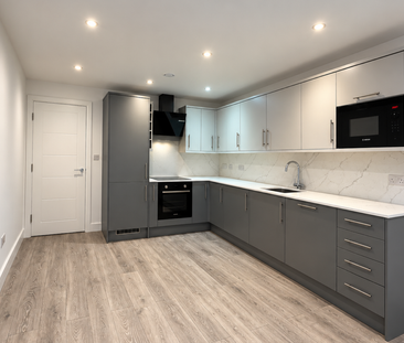 3 bedroom flat to rent - Photo 1