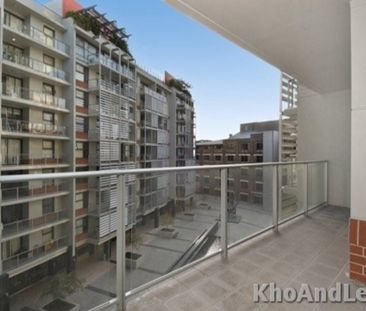 SPACIOUS ONE BED APARTMENT PLUS STUDY - Photo 5