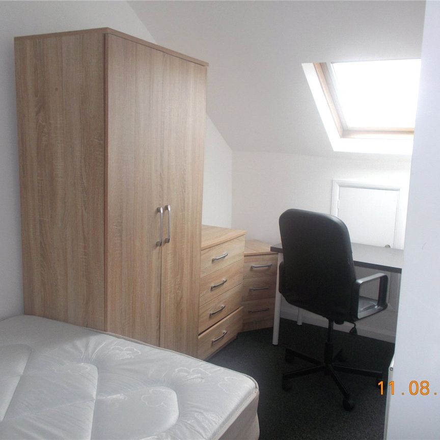 Student Properties to Let - Photo 1