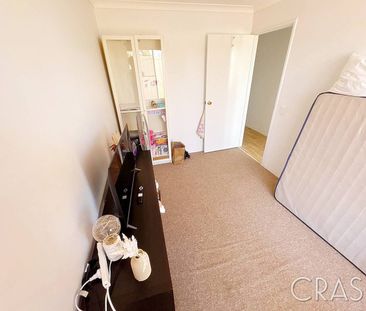 4x2 House in Waikiki with Double Garage - Photo 6