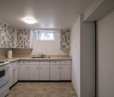 121 Mackan St, Thorold - All Inclusive 2 Bed Lower Unit - Photo 1