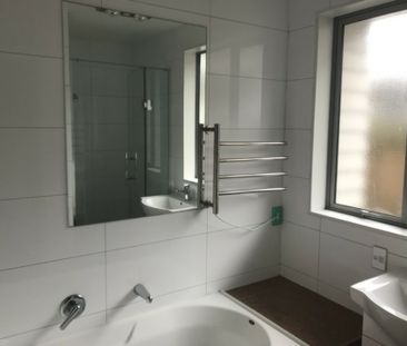 Modern on Moho - Photo 5