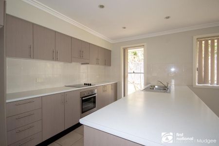 Comfortable 3 Bedroom Home - Photo 5