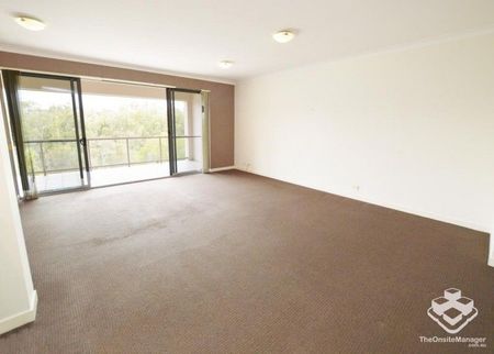 2 Bed Apartment in sought after Lakewood Reserve, Varsity Lakes - Photo 5