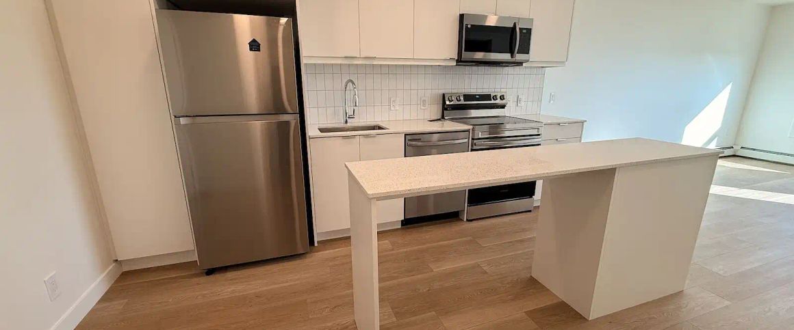 1 Bed 1 Bath Apartment — 1 Bedroom Condo Unit - Photo 1