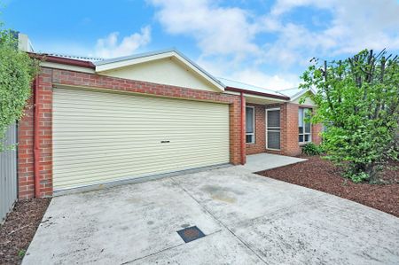 4 Cluden Gardens, Sebastopol - Photo 3