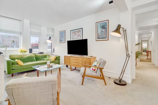 Iverna Court, W8, London - Photo 1