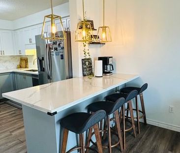 For Lease - 1369 countrystone Drive, Kitchener, Ontario - Photo 4