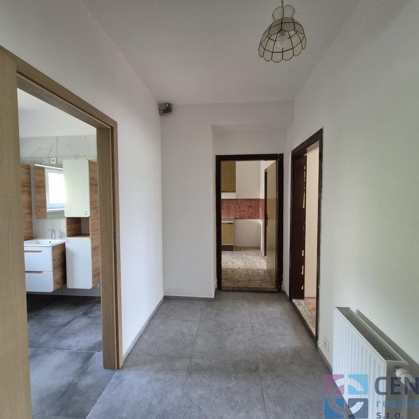 Pronájem bytu 2+1 77 m² - Fotografie 1