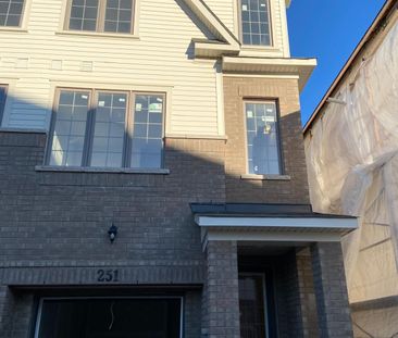 For Lease - 251 Danzatore Path Unit# 23, Oshawa, Ontario - Photo 6