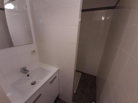Location Appartement 2 pièces 37m² BORDEAUX 33000 - Photo 3