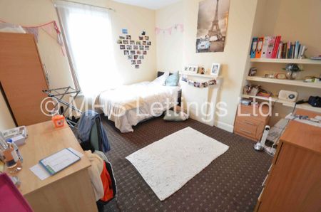 6 Bedroom Mid Terraced House for rent in Ebberston Terrace - Photo 3