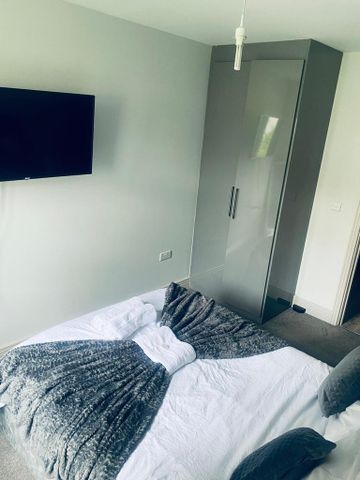 Studio to rent - Photo 2