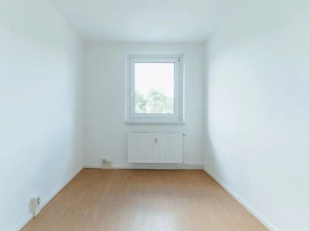 3 Zimmer: Großzügig geschnitten & schöner Balkon - Foto 5